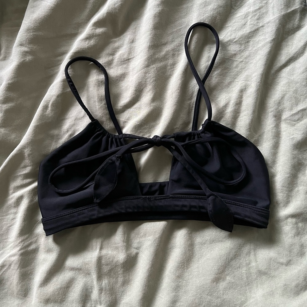 Benoa Ari Top